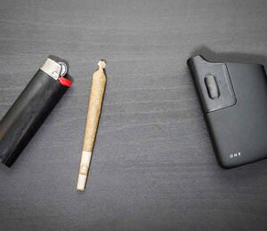 Benefits of Dry Herb Vaping vs Smoking